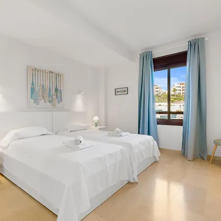 2303-huge 2 Bedrooms With Sea View Apartament Manilva