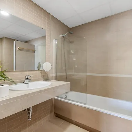 2303-huge 2 Bedrooms With Sea View * Manilva