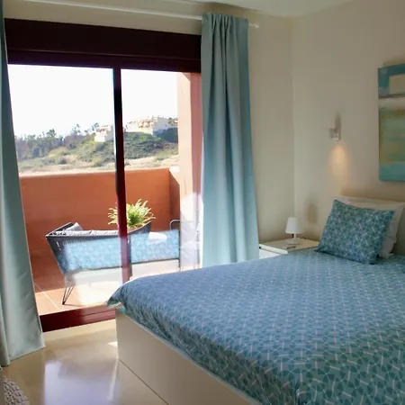 2303-huge 2 Bedrooms With Sea View Apartment